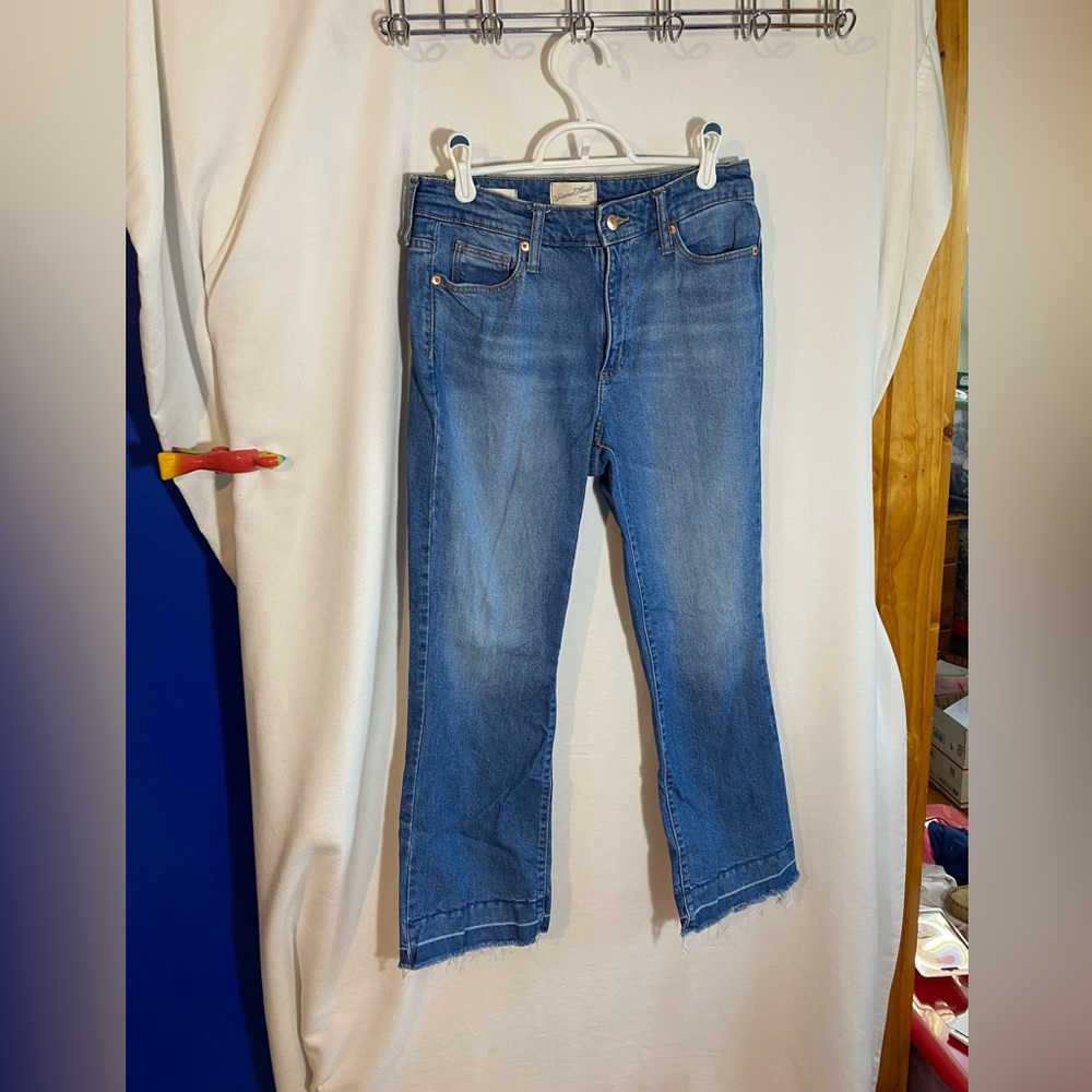 Universal Thread women’s jeans, size 2 raw hem wide leg